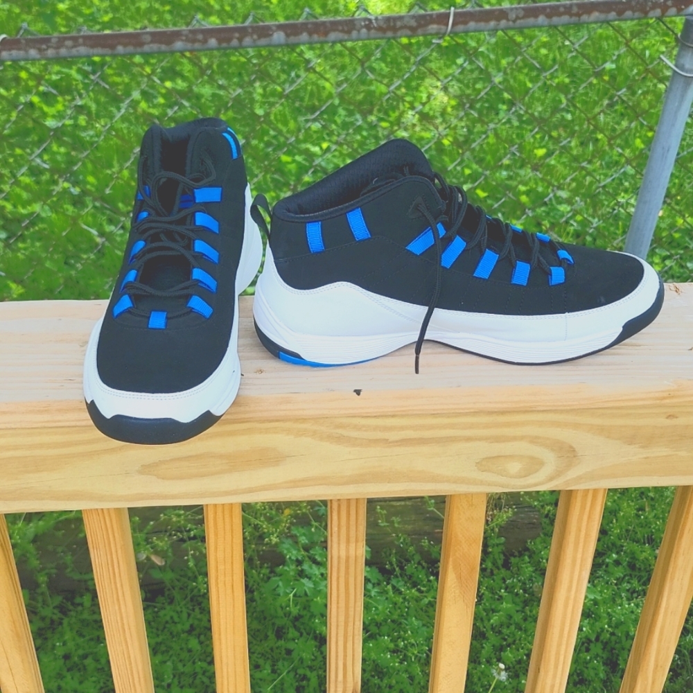 Fila men's 12 shoes black blue and white